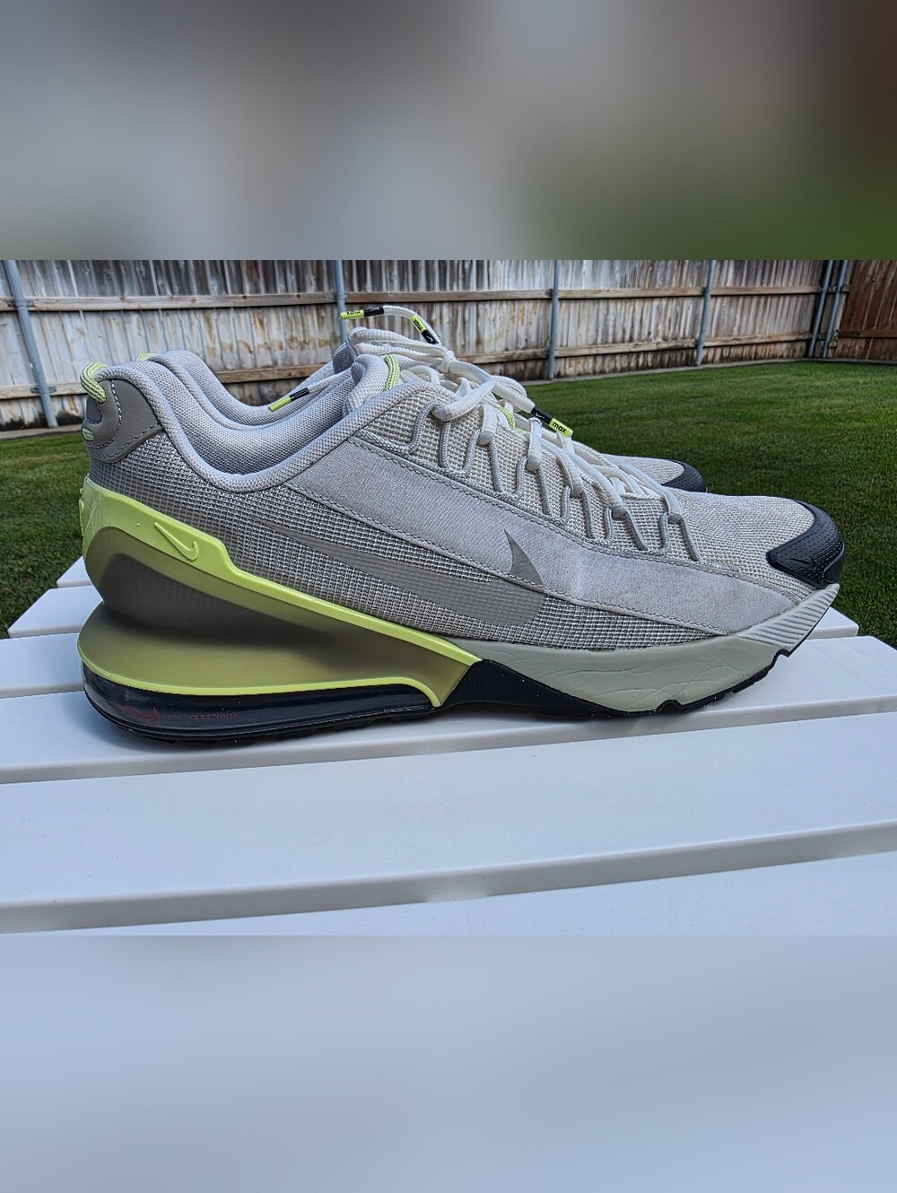 Nike Air Max Pulse Roam Men's Size 13 Sneakers Stone Light Bone White DZ3544-200